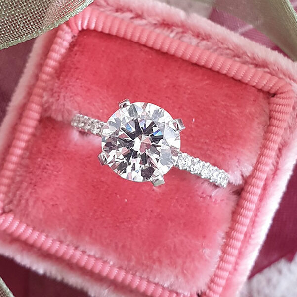 Symmetrical Round Diamond Wedding Ring