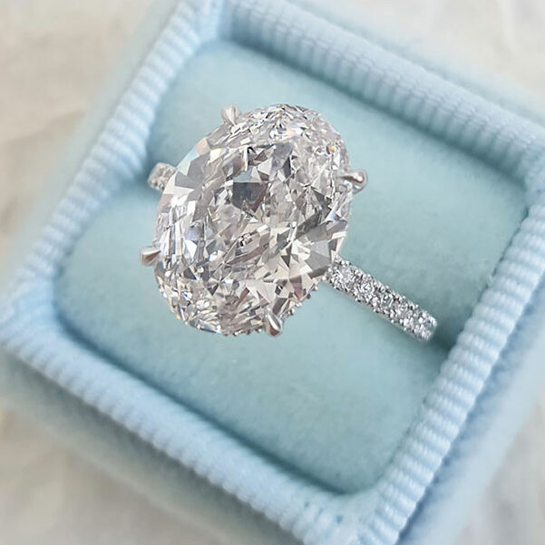 Ostentatious Oval Diamond Wedding Ring