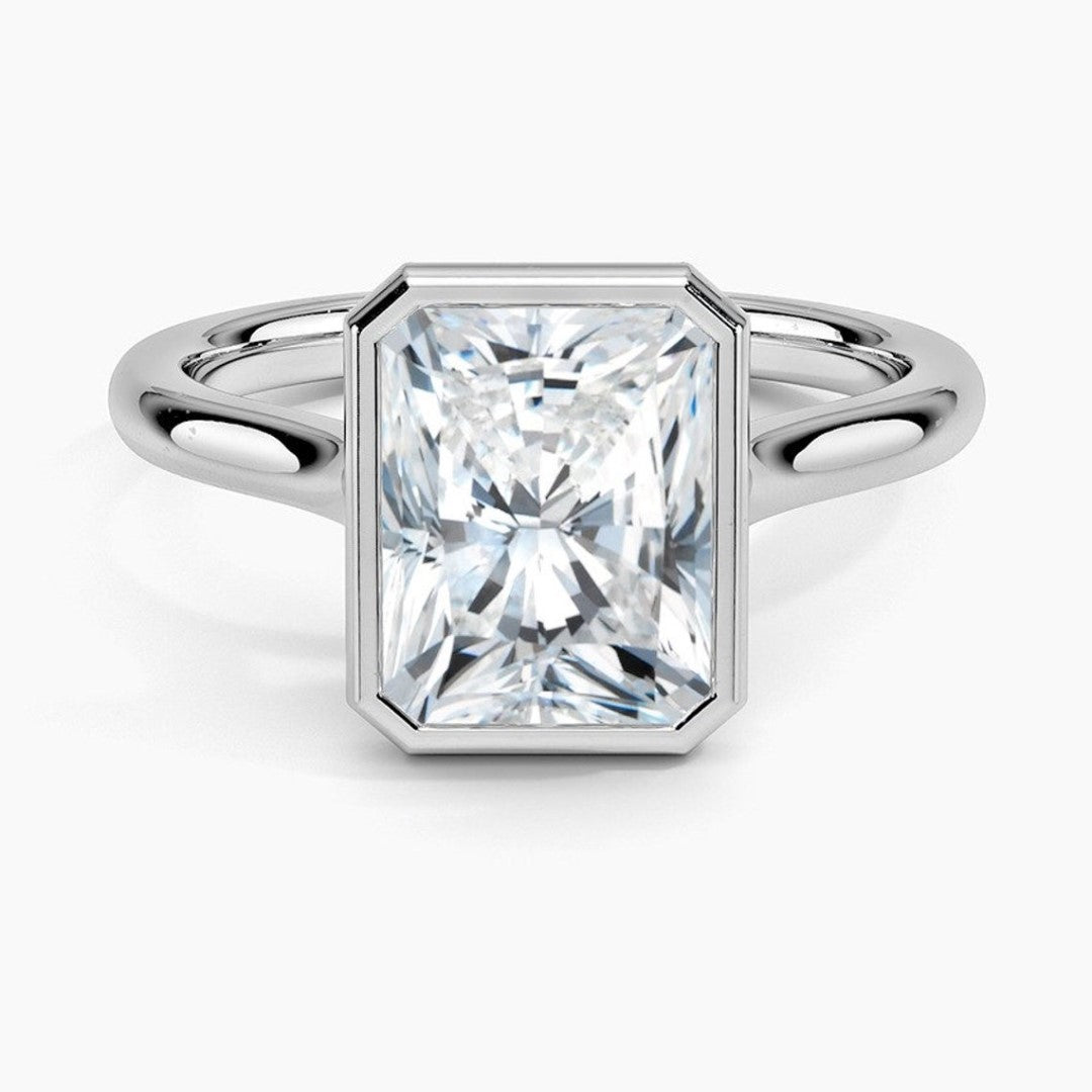 Stunning Radiant Cut Wedding Ring