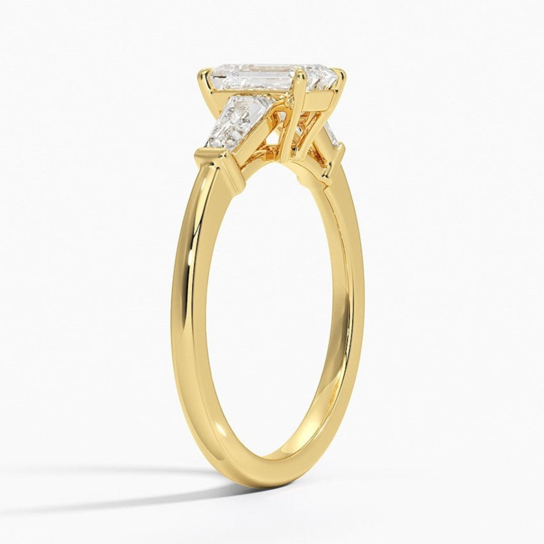 Grandiose Emerald Cut Diamond Ring