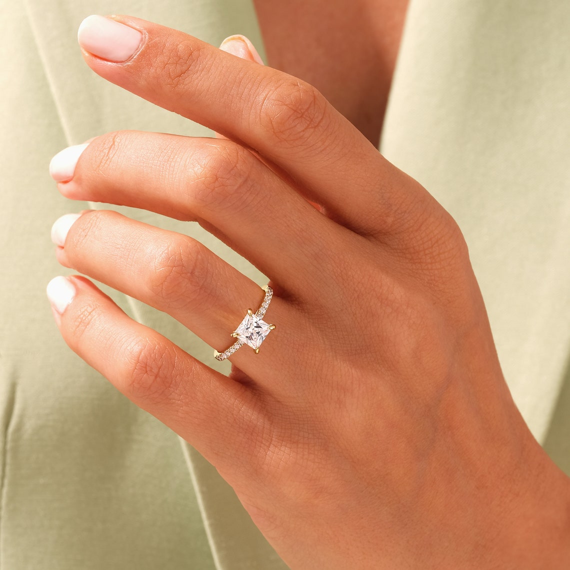 Flare Princess Shape Diamond Ring