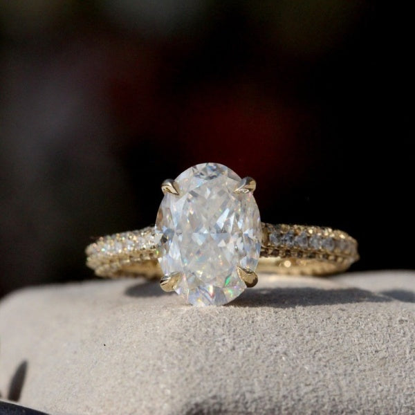 Rarity Oval Diamond Wedding Ring