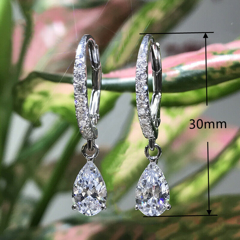 Regal Pear & Round Diamond Earring