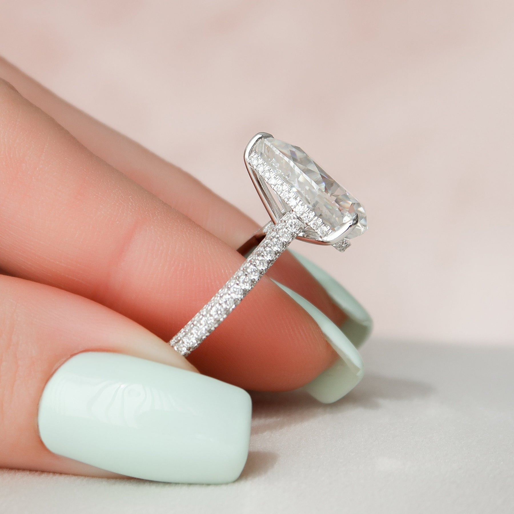 Shininess Pear Diamond Wedding Ring