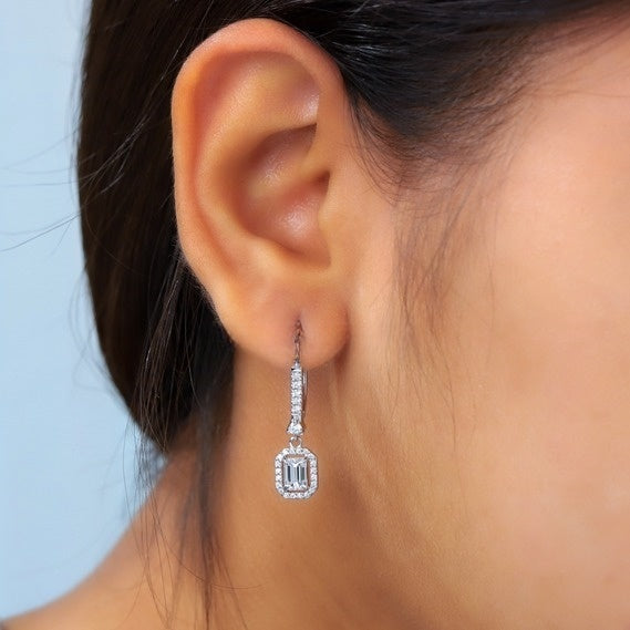 Glamour Emerald & Round Diamond Earring