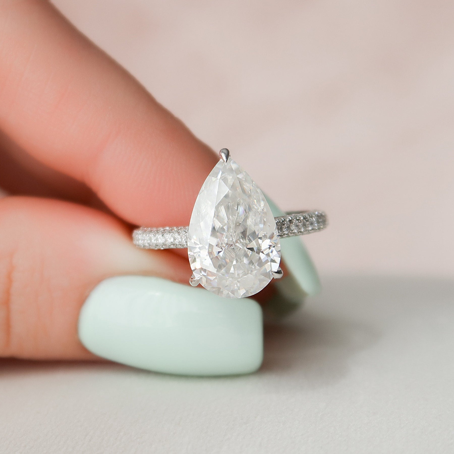 Shininess Pear Diamond Wedding Ring