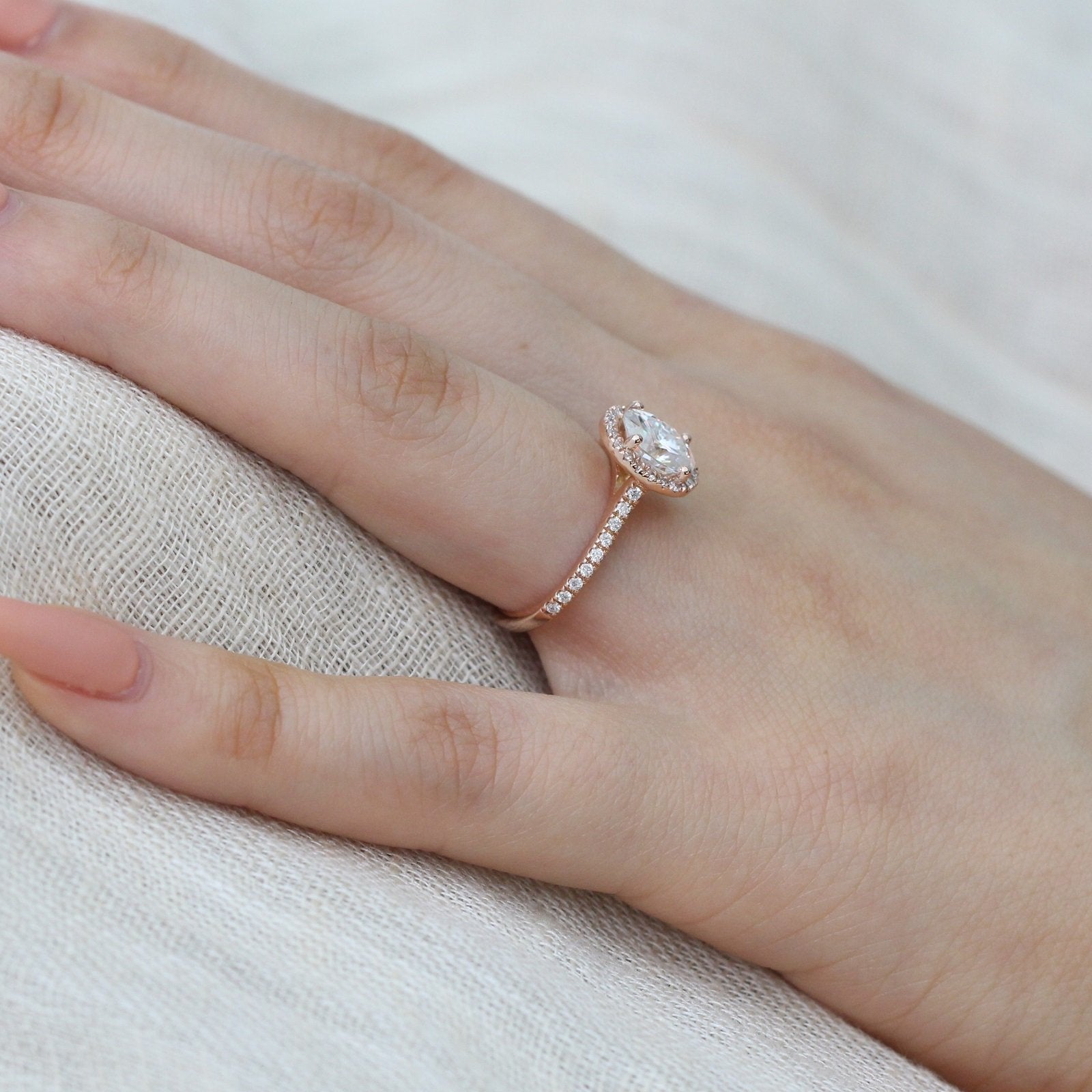 Captivating Oval Cut Diamond Ring