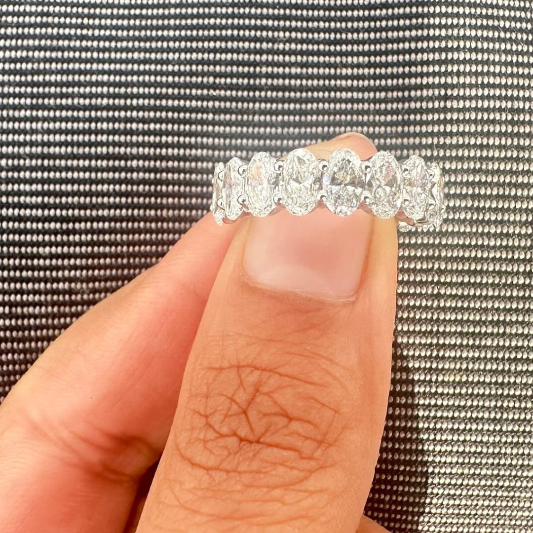 Unutterable Oval Cut Diamond Band