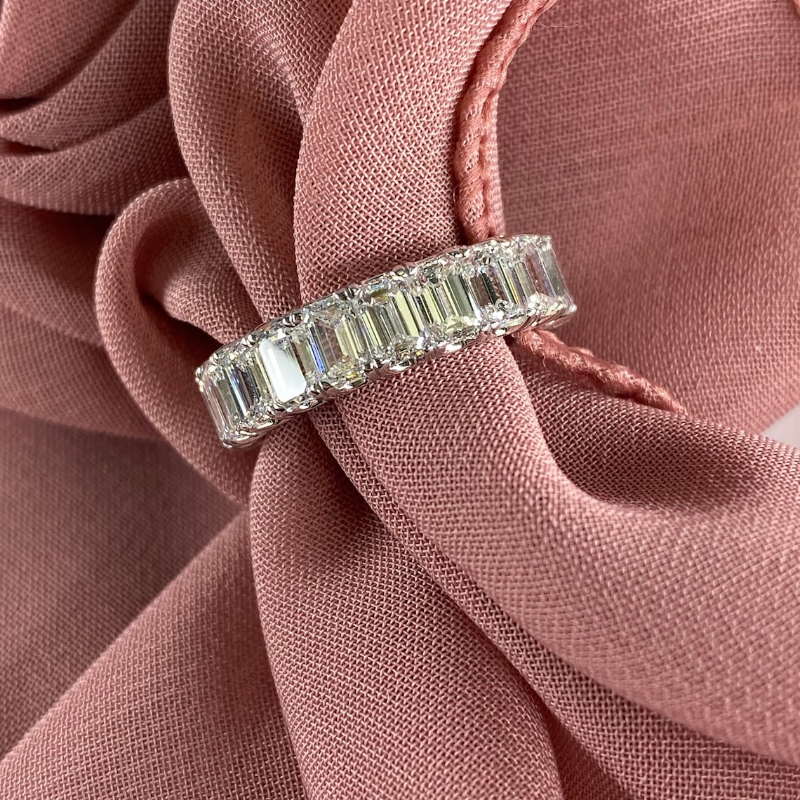 Implausible Emerald Cut Diamond Band