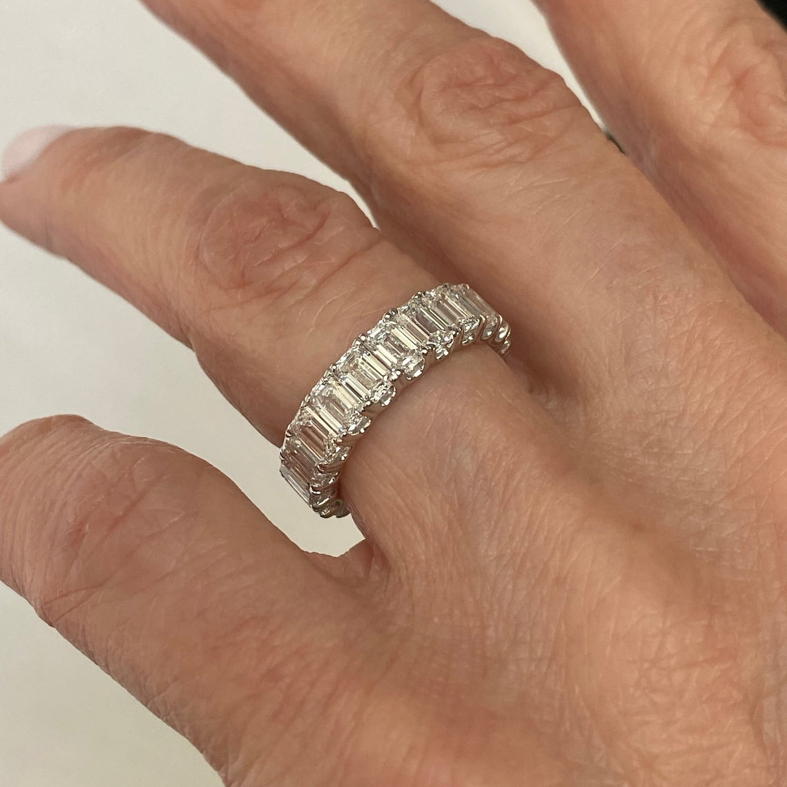 Implausible Emerald Cut Diamond Band