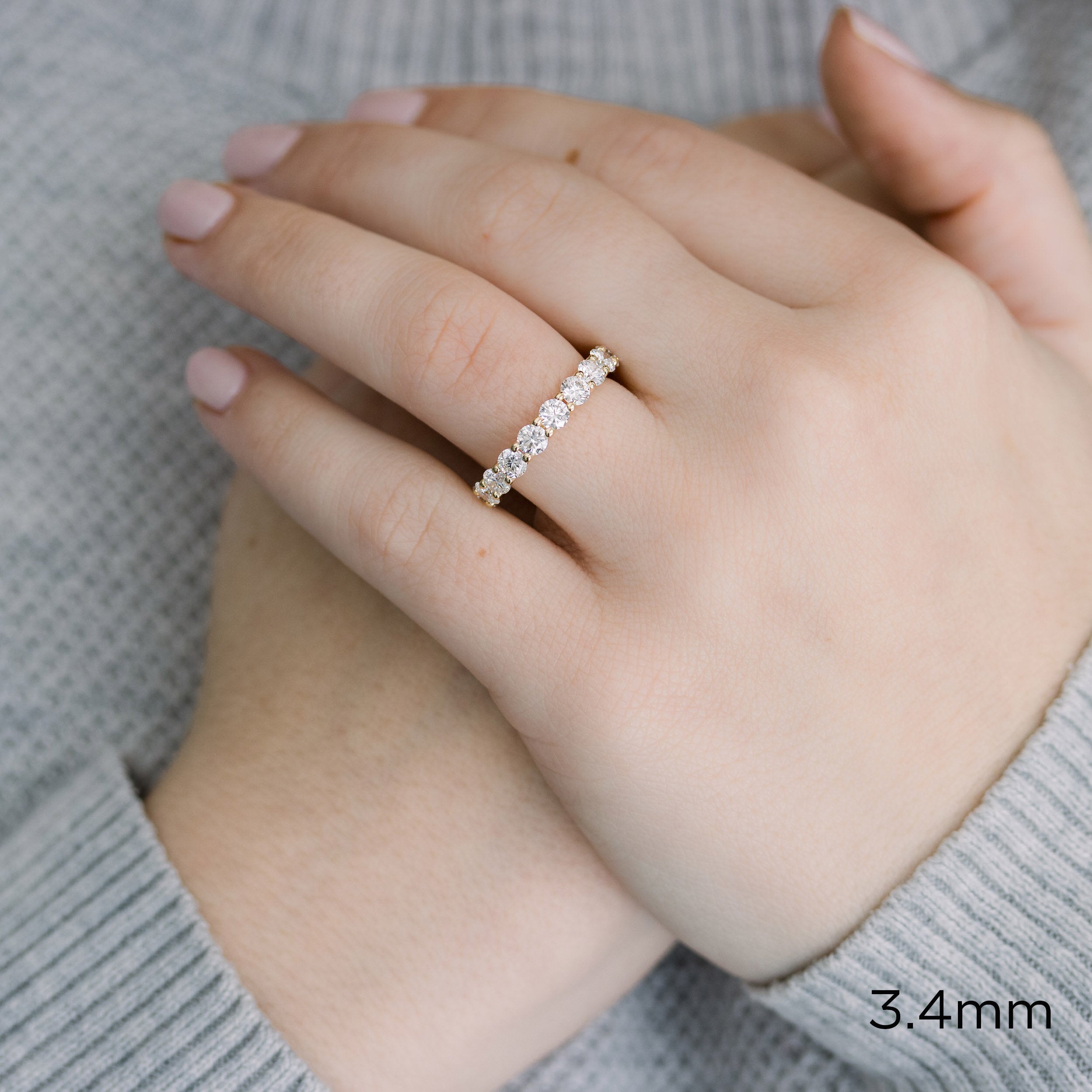 Fanciful Round Cut Diamond Band