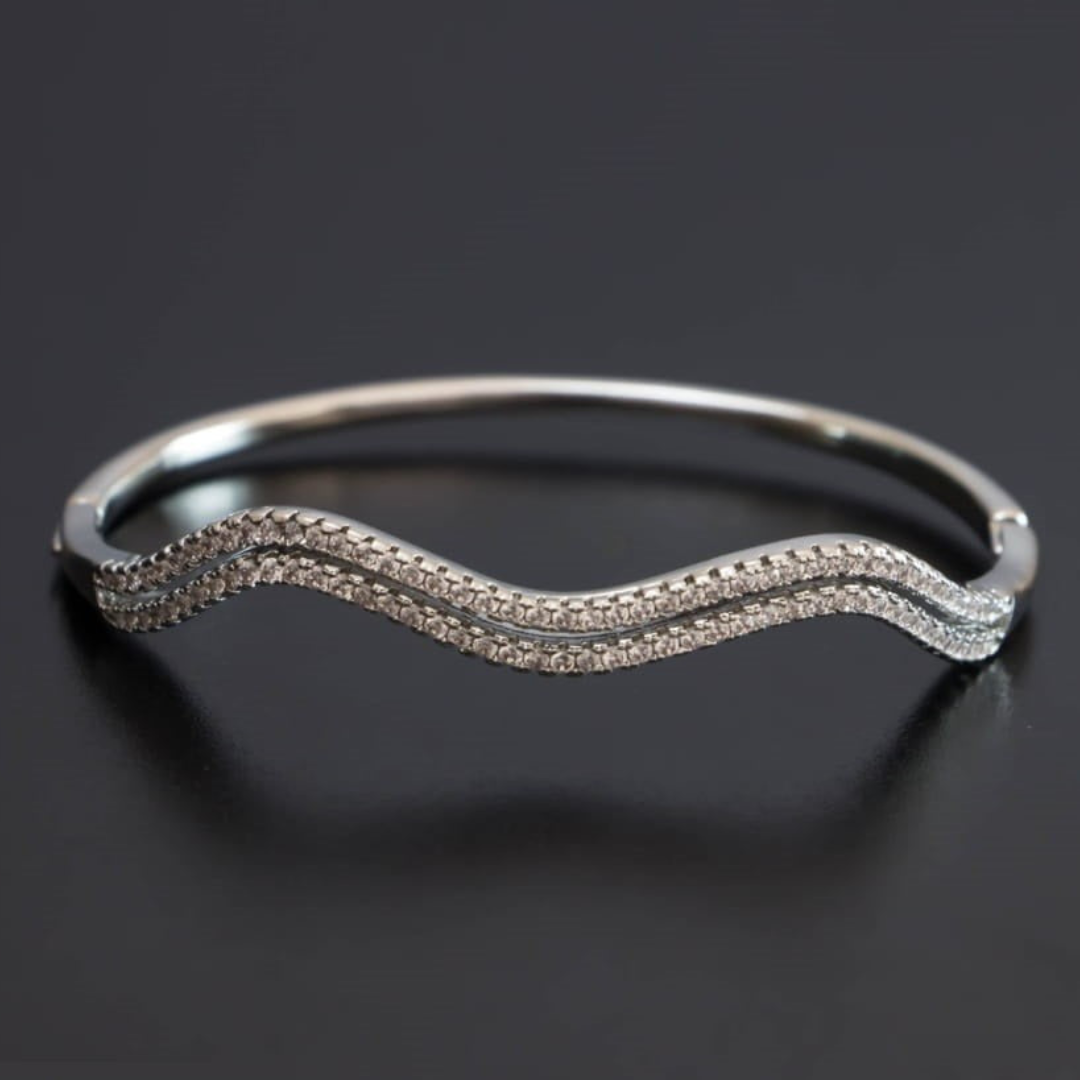 Stylish Round Diamond Bracelet