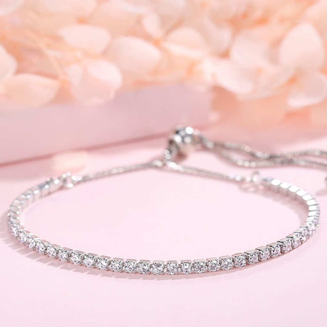 Glare Round Diamond Bracelet