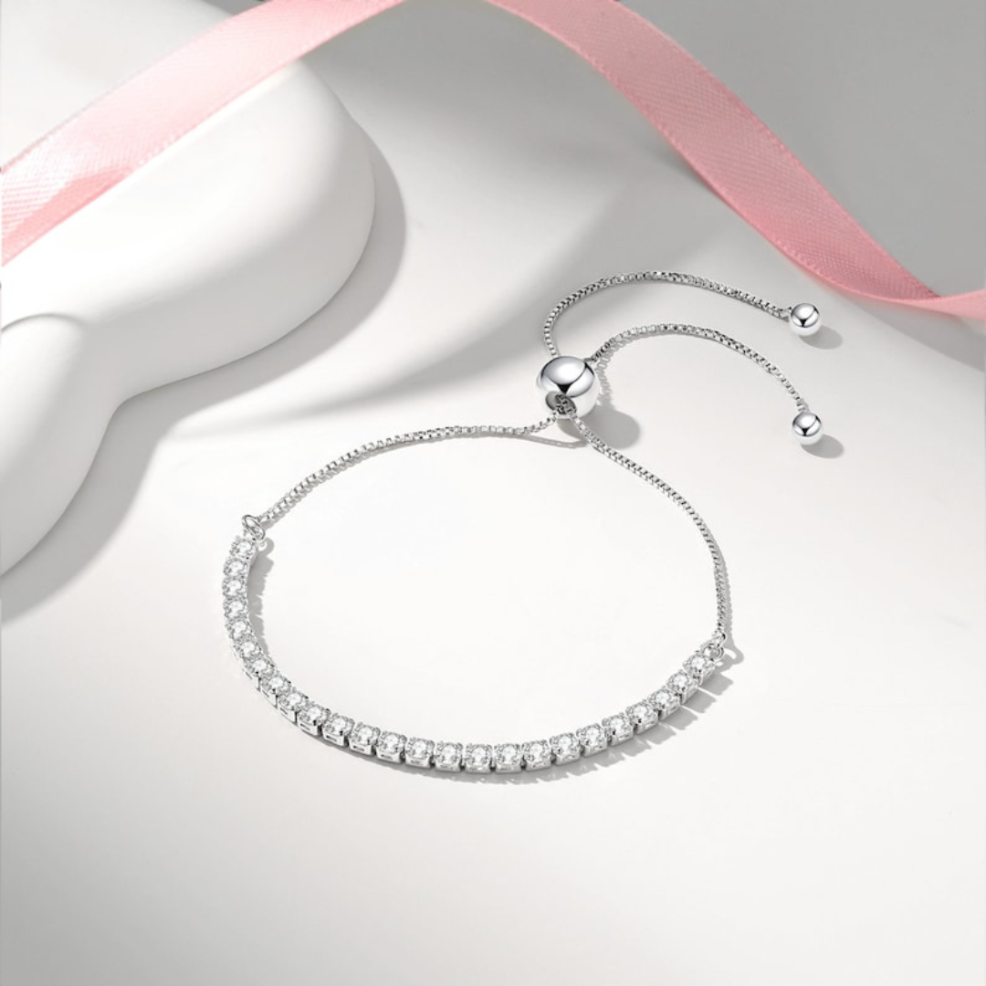 Glare Round Diamond Bracelet