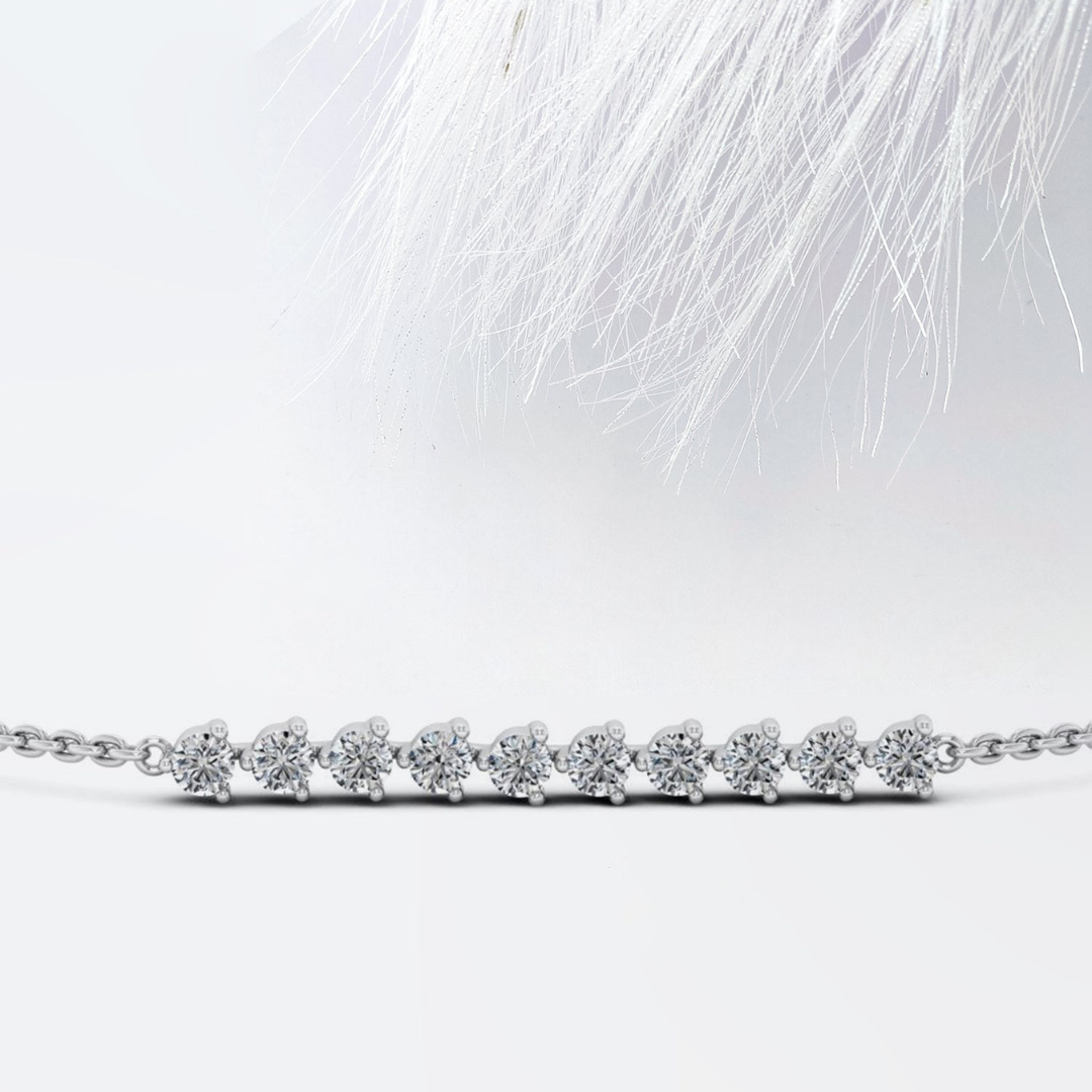 Pretty Round Diamond Bracelet