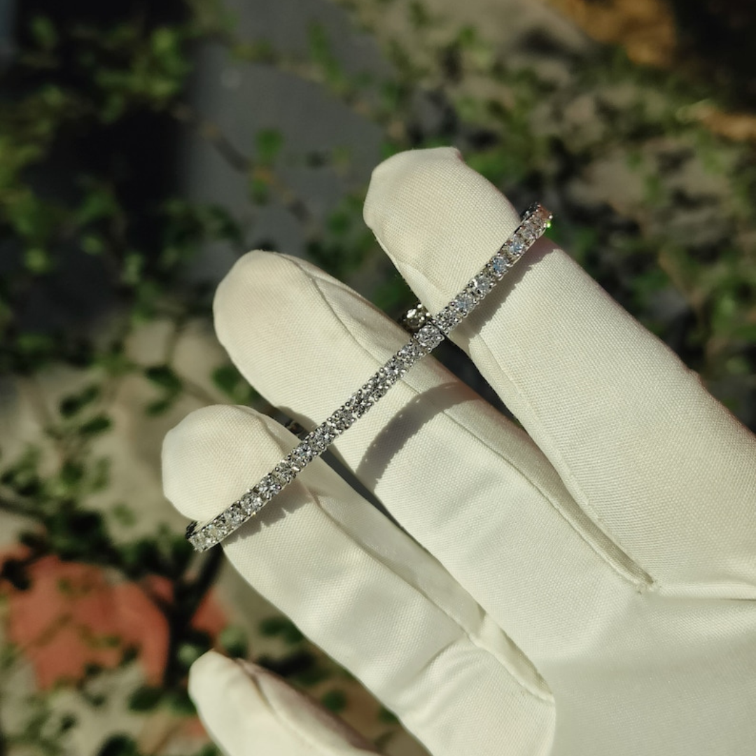 Beauteous Round Diamond Bracelet