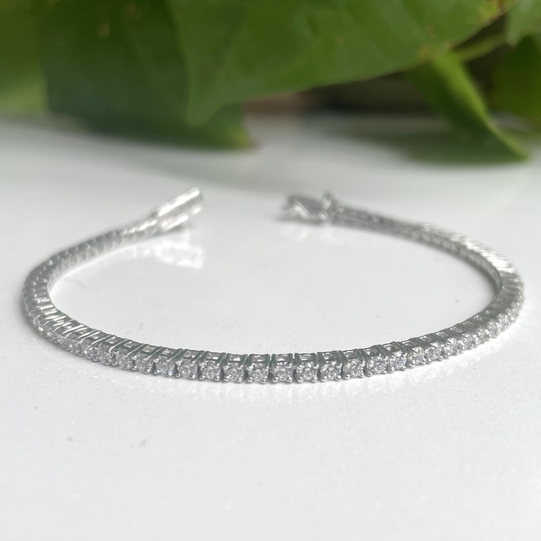 Comely Round Diamond Bracelet