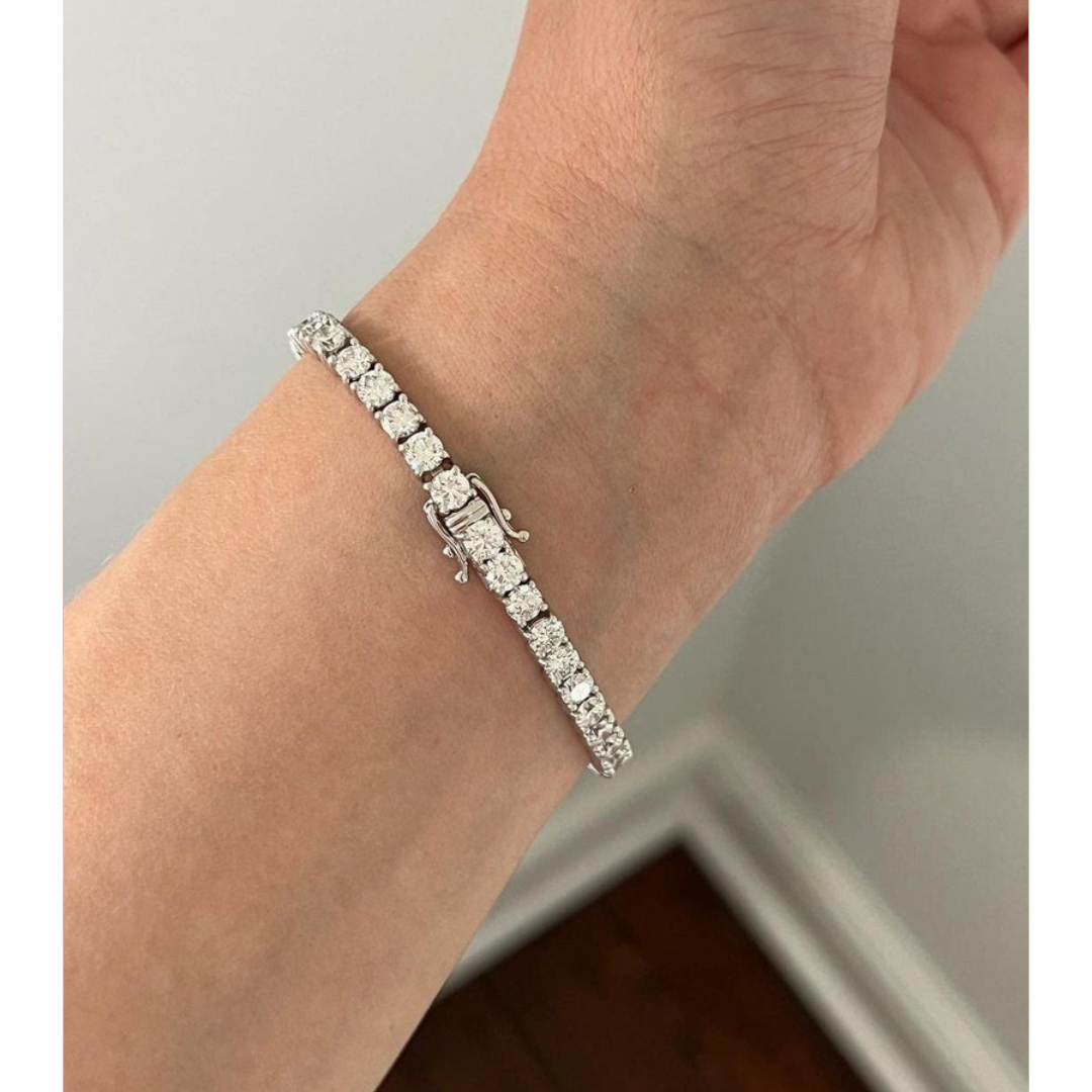 Loveliness Round Diamond Bracelet