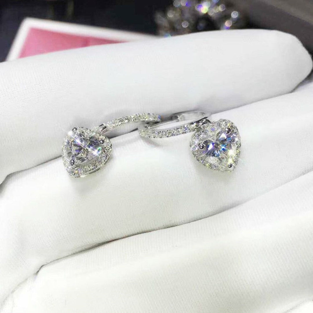 Irradiant Heart & Round Diamond Earring