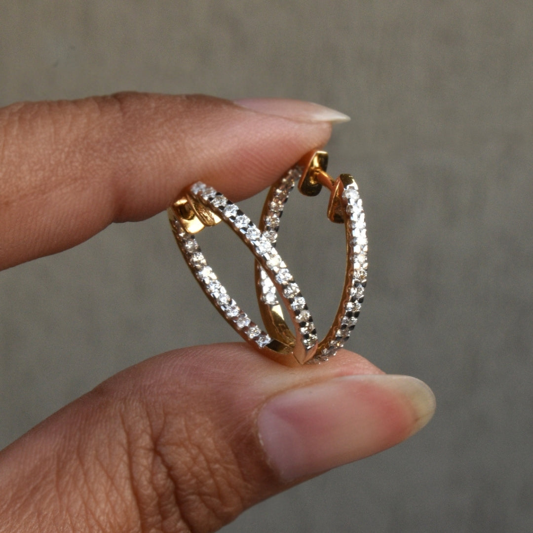 Blazing Round Diamond Earring