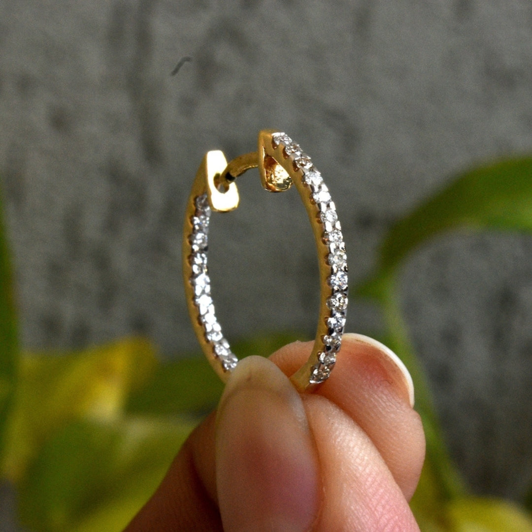 Blazing Round Diamond Earring