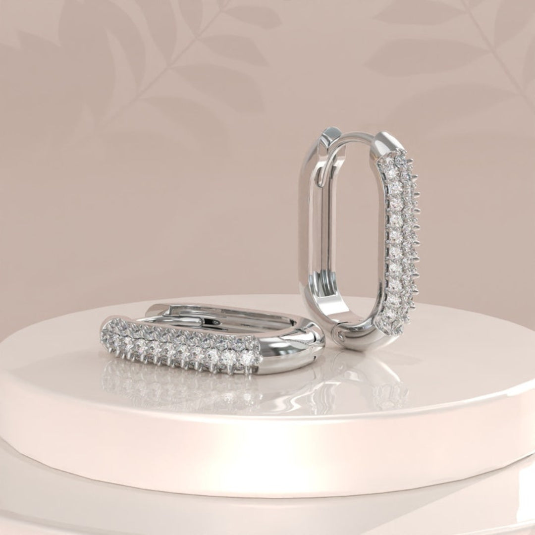 Fulgurous Oval Diamond Earring