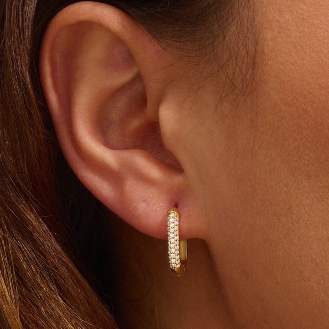 Fulgurous Oval Diamond Earring