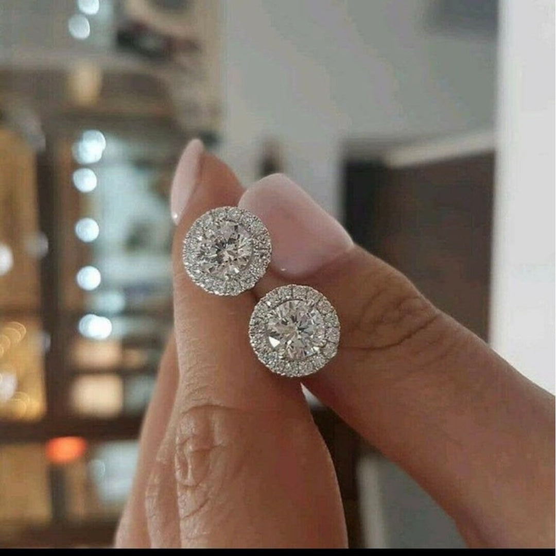 Halo Round Diamond Earring