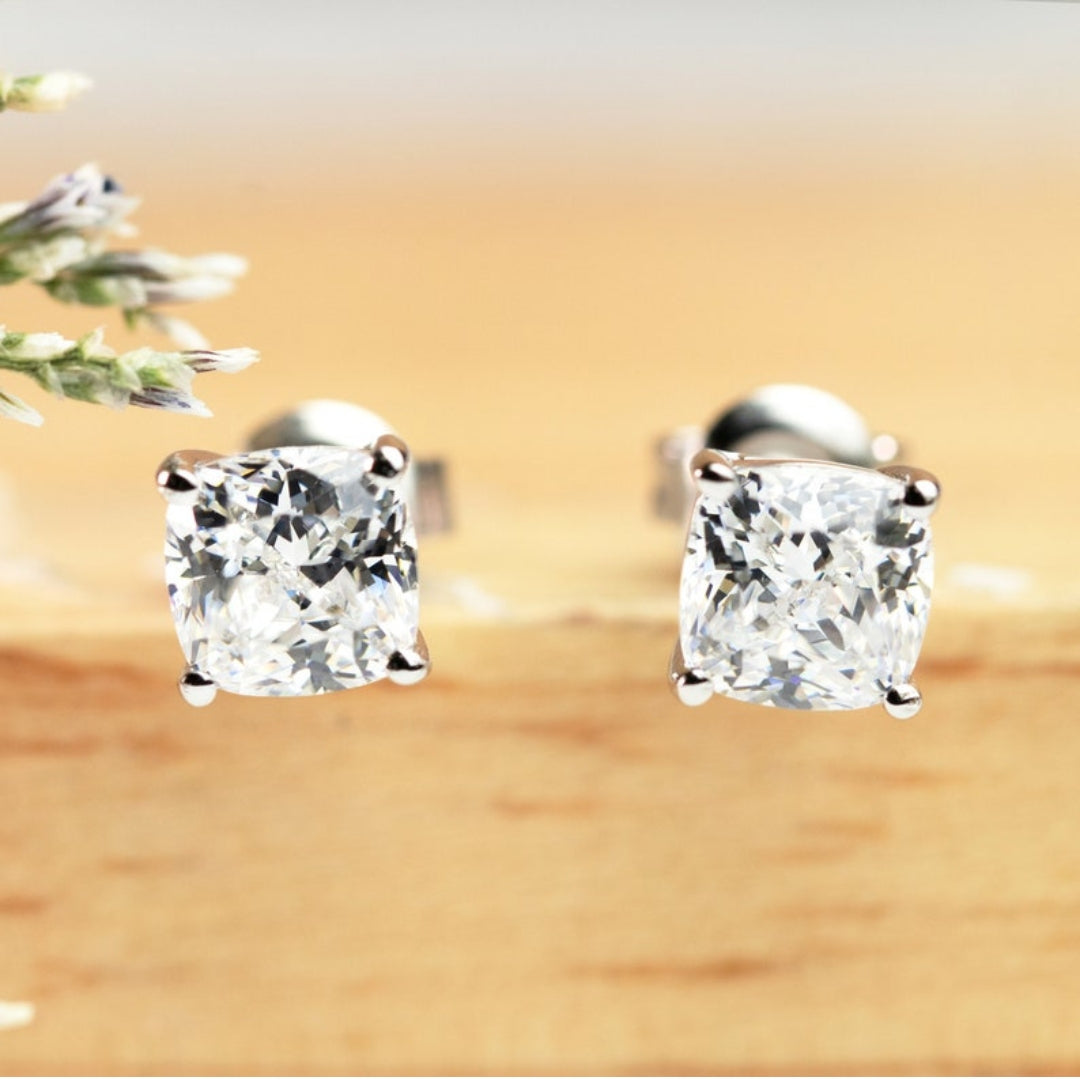 Neat Cushion Diamond Earring