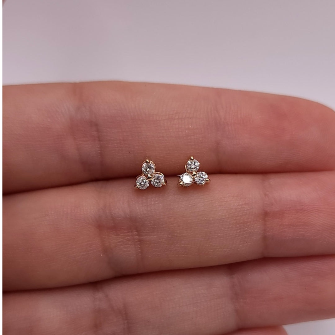 Terrific Round Diamond Earring