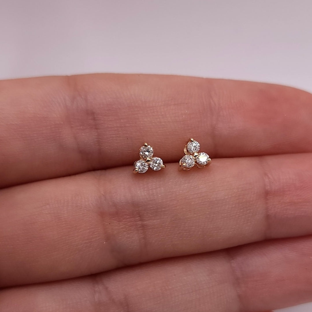 Terrific Round Diamond Earring