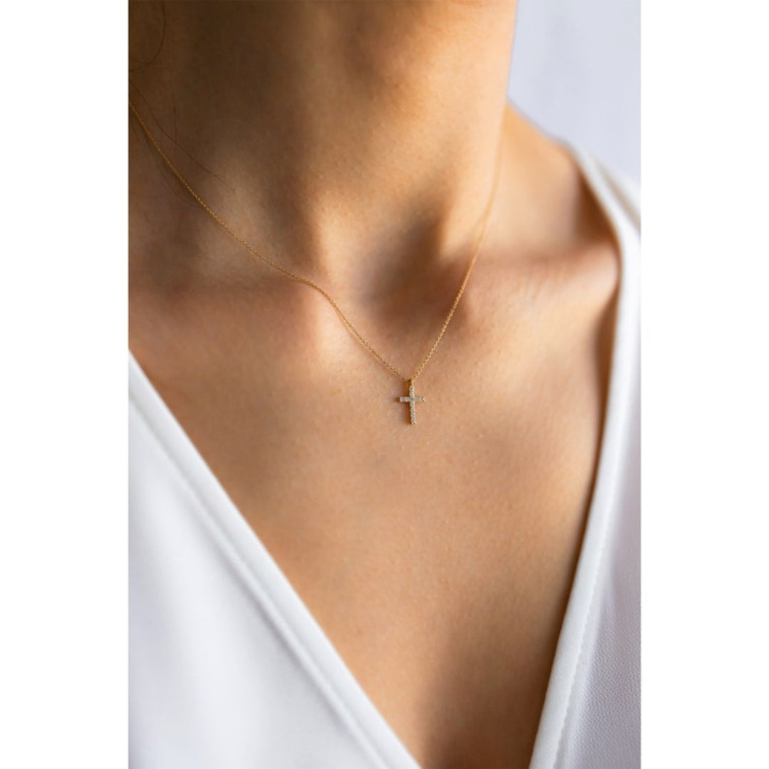 Minimalist Luxury Round Diamond Necklace