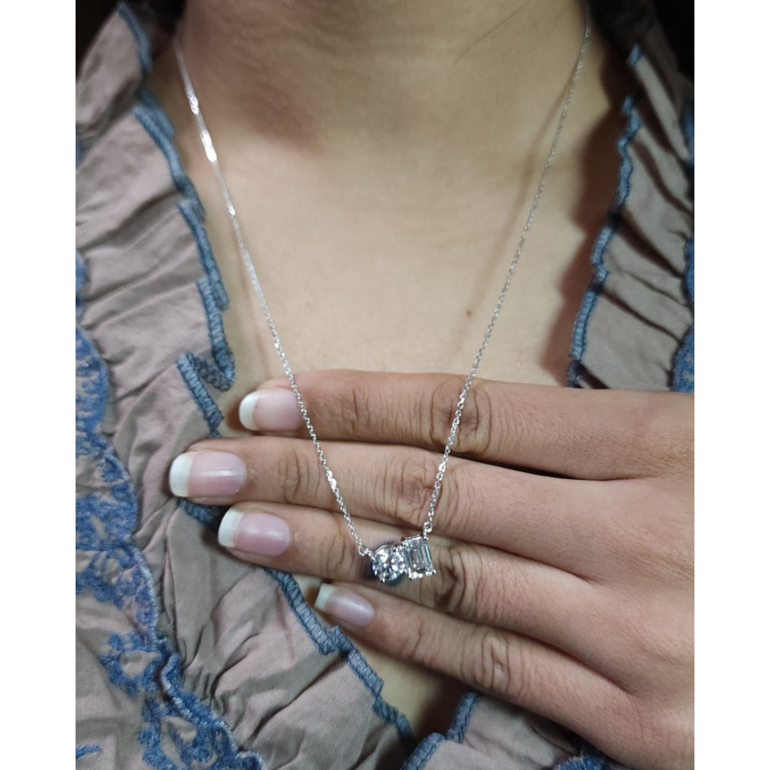 Glittering Emerald and Round Diamond Necklace