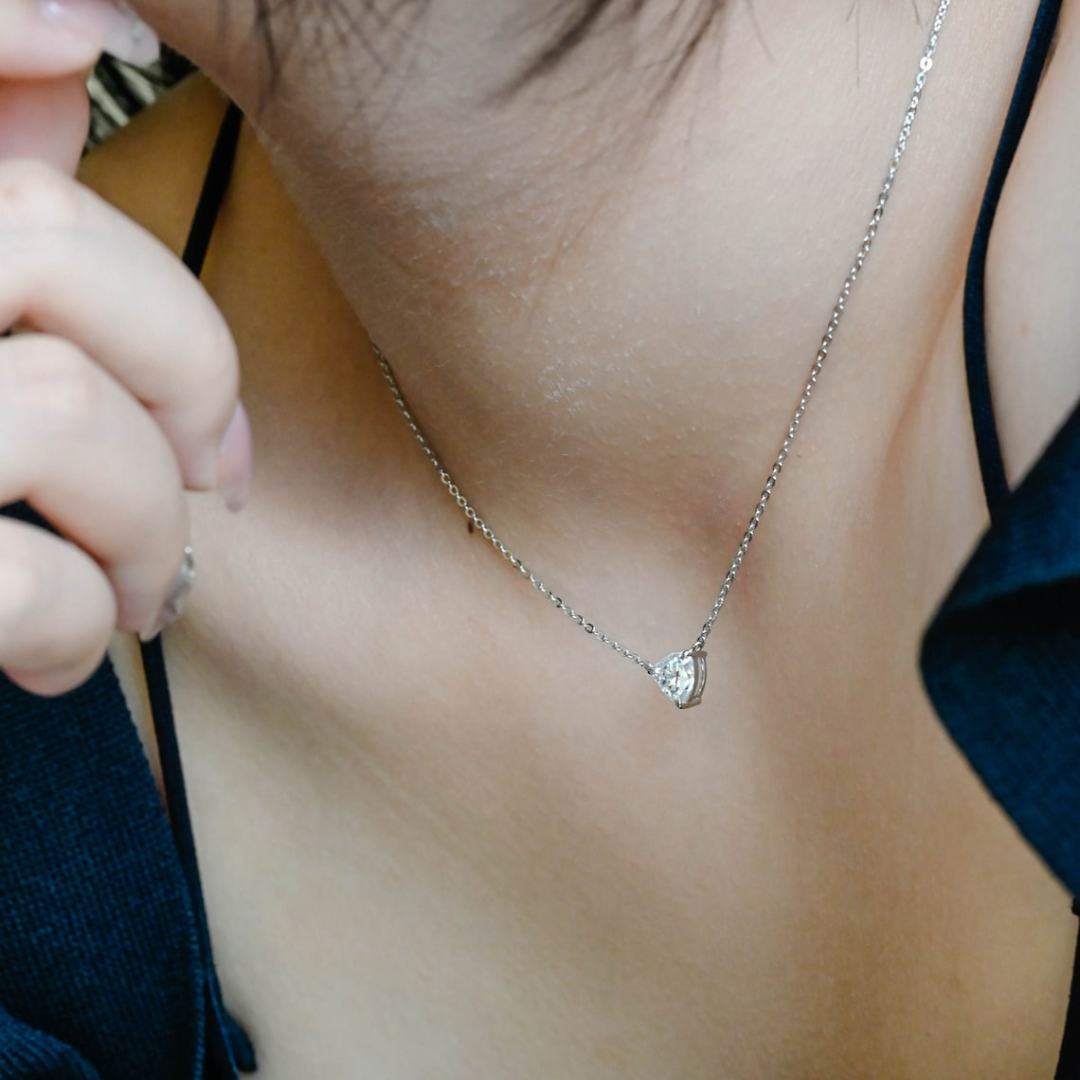 Interesting Trillion Diamond Necklace