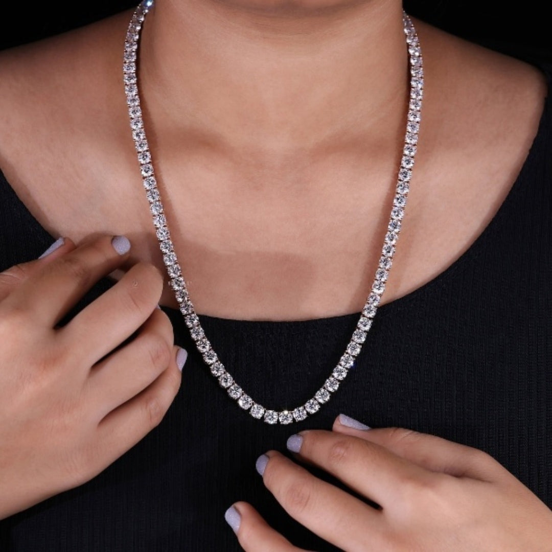 Stylin Round Diamond Necklace