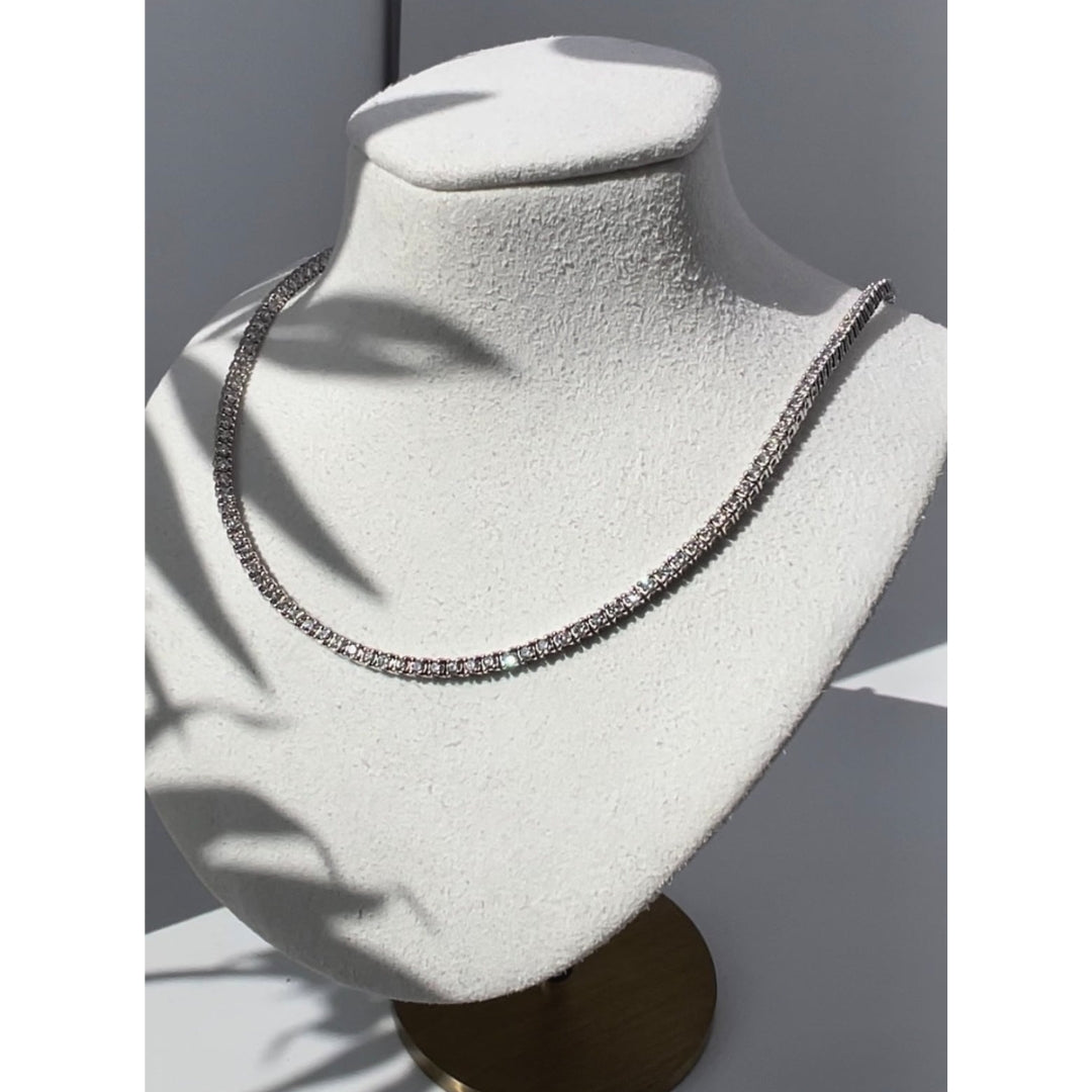 Stylin Round Diamond Necklace