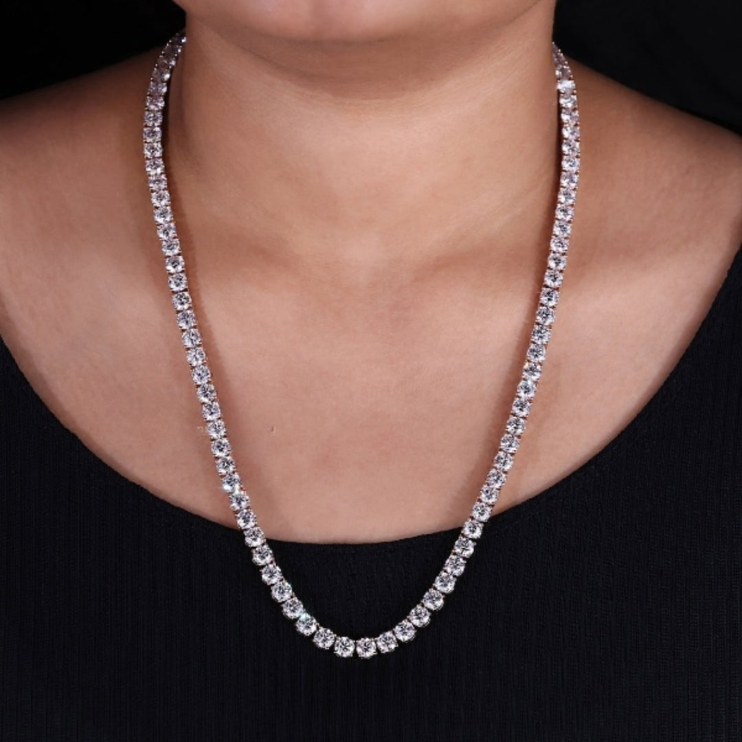 Stylin Round Diamond Necklace