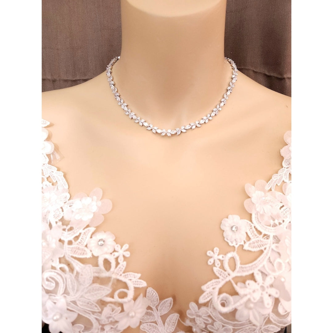 Aesthetic Marquise Diamond Necklace