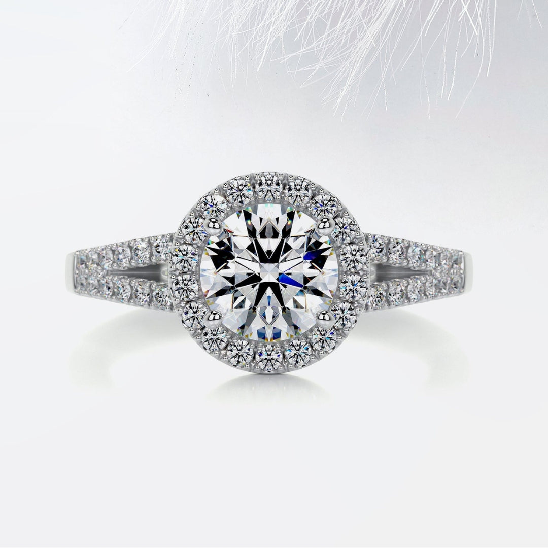 Lavishness Round Shape Diamond Wedding Ring