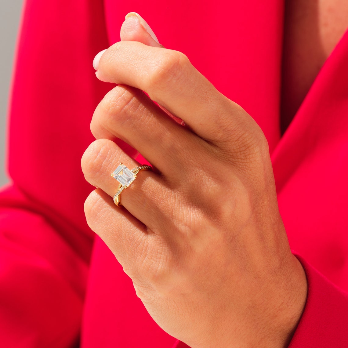 Showy Emerald Shape Diamond Wedding Ring