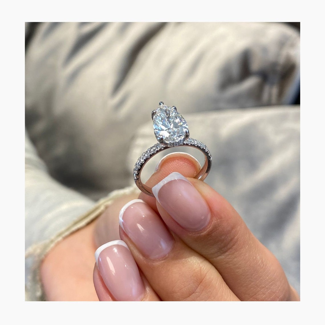 Sightly Pear Shape Diamond Wedding Ring
