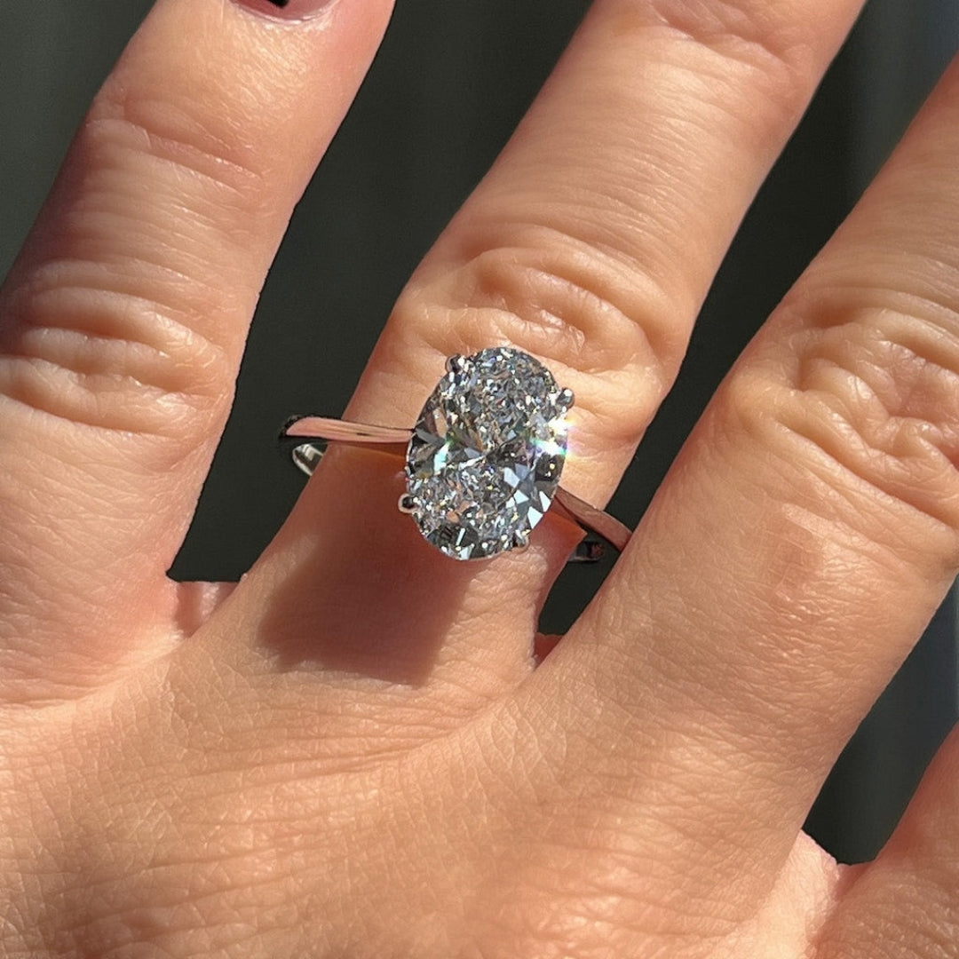 Prodigious Oval Shape Diamond Wedding Ring