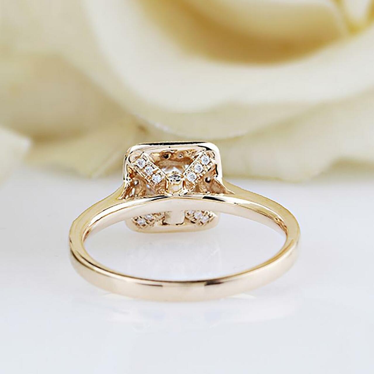 Sparkles Princess Shape Engagement Ring