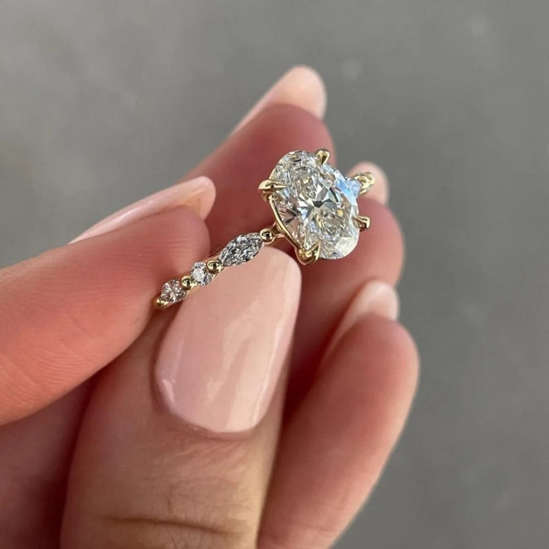 Alluring Oval Diamond Wedding Ring