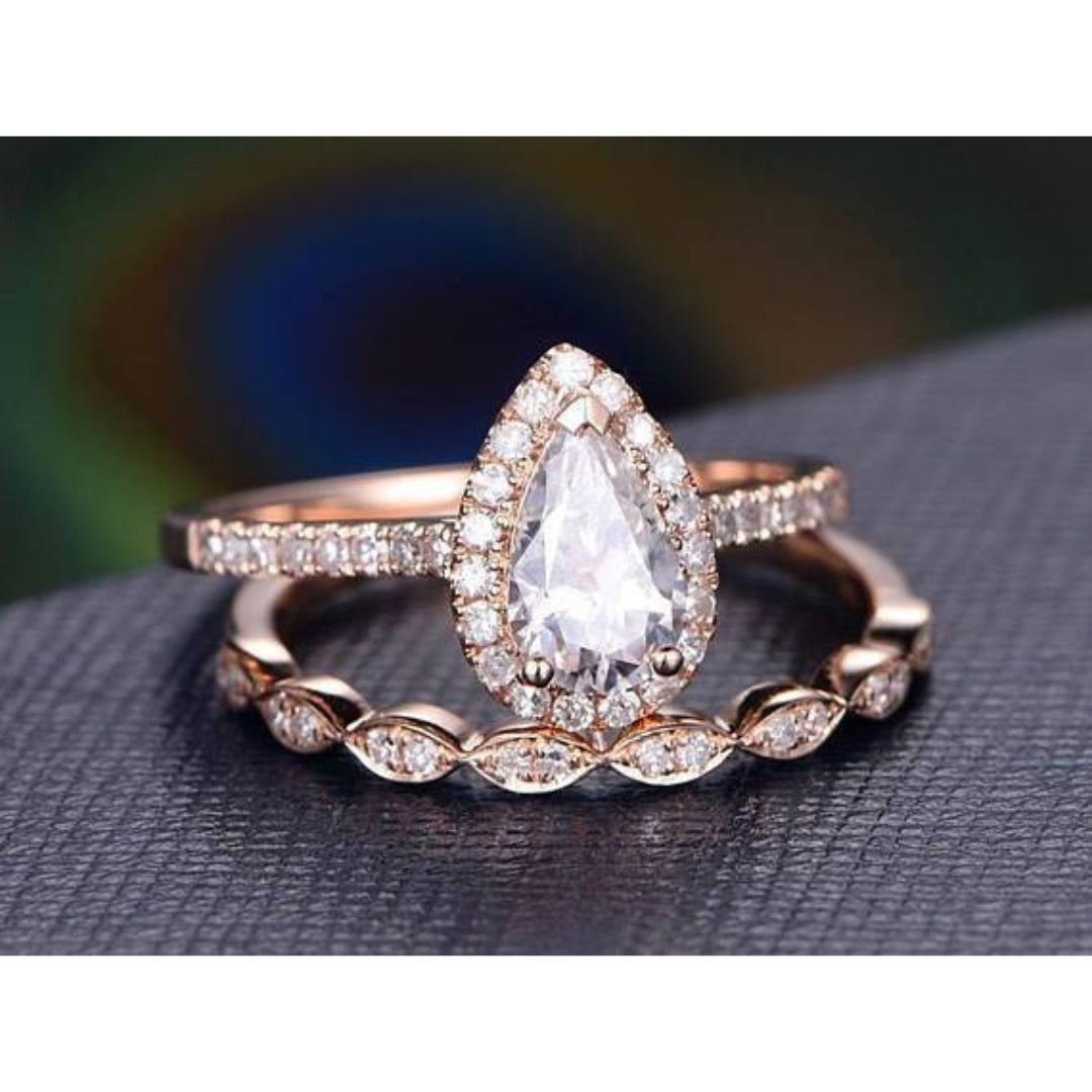 Enchanting Pear Cut Wedding Ring