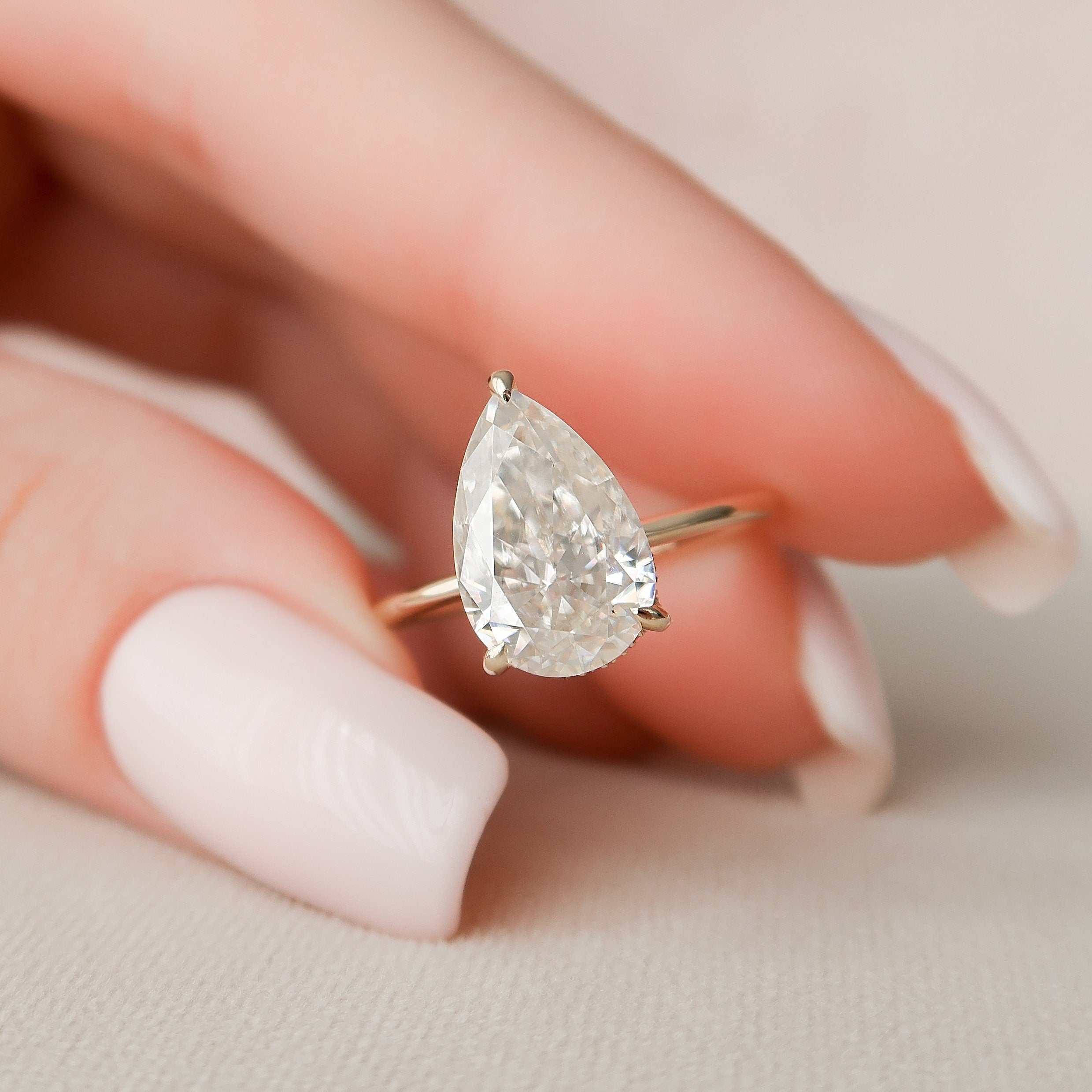 Dazzling Pear Shape Diamond Wedding Ring