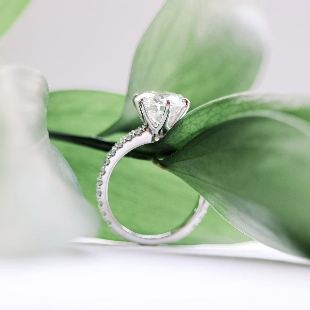 Unthinkable Round Diamond Wedding Ring